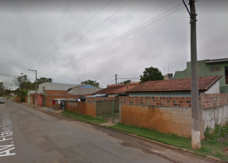 Homens mortos em acidente na marginal são enterrados