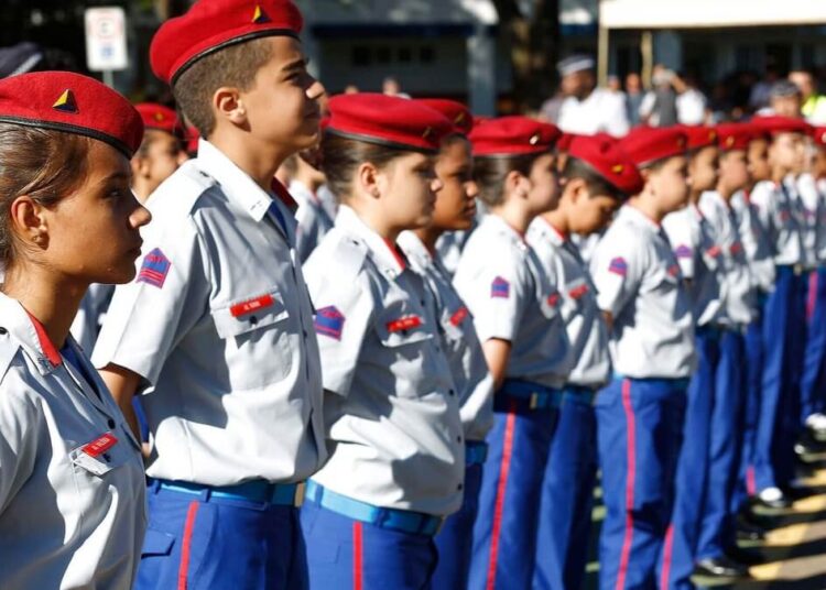Exército Brasileiro abre 390 vagas para ingresso em Colégios Militares