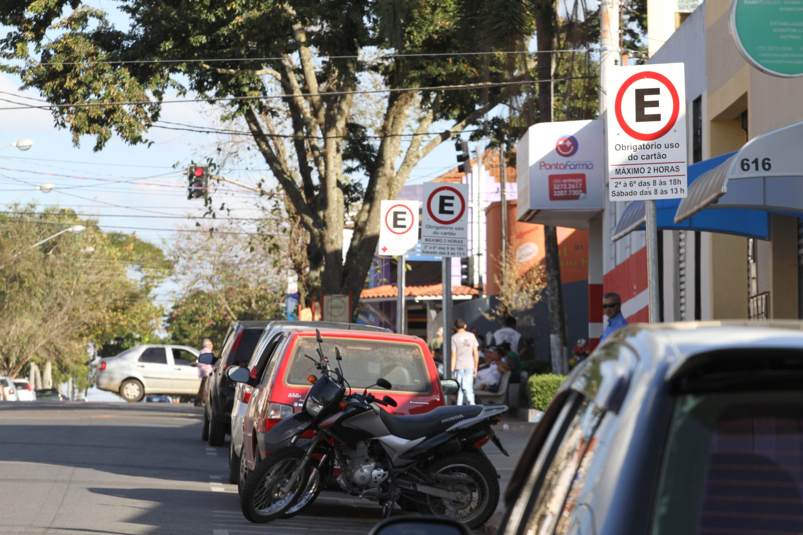 Motoristas encontram dificuldade para conseguir vagas de estacionamento no  centro de Itapetininga, Itapetininga e Região