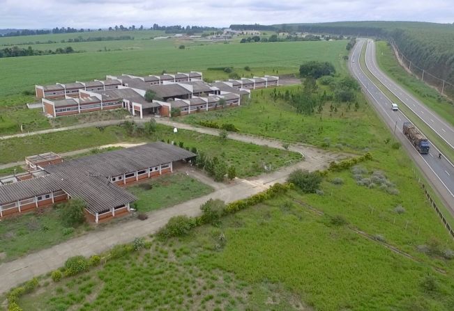 Prefeitura cede área e prédios para instalação de indústria