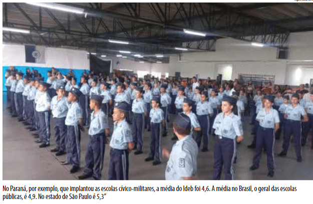 Professores criticam o Programa Escola Cívico-Militar