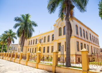 Estão disponíveis os cursos de Inglês, Espanhol, Francês e Italiano. Foto - William Furtado