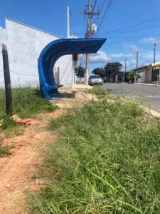 Ponto de ônibus também é alvo de críticas. Foto - Arquivo pessoal