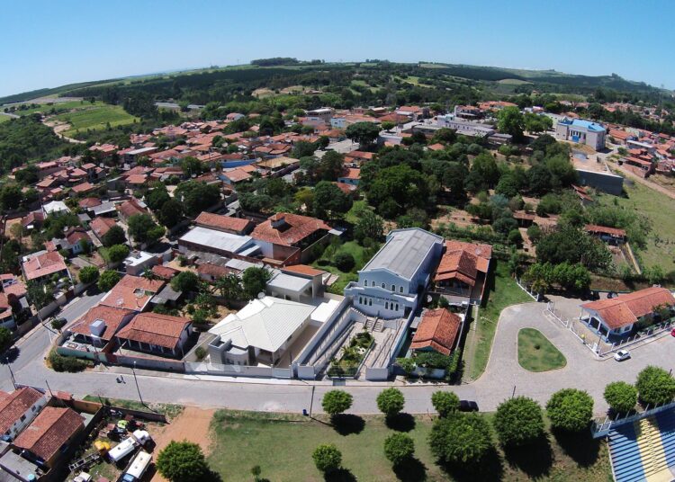 Prefeitura de Alambari abre vagas em concurso público