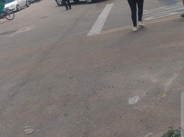 A psicóloga da Diretoria de Ensino (Derita) estava na escola no momento do ocorrido, oportunidade na qual ela fez um acolhimento com os alunos que estavam assustados. Foto - Reprodução/Internet