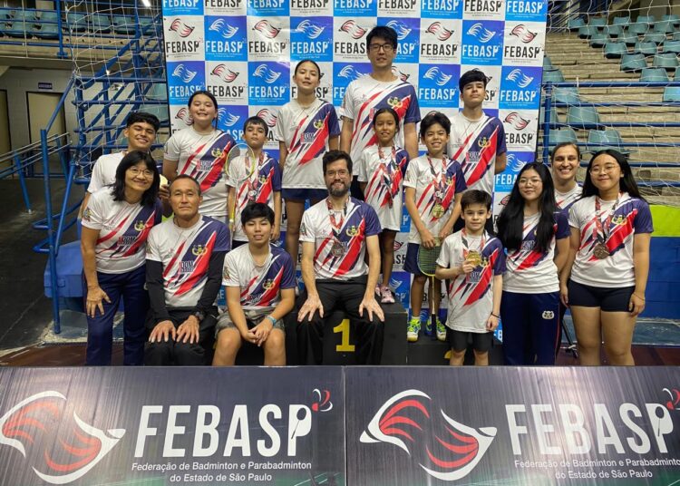 Equipe de Badminton conquista oito medalhas em competição estadual