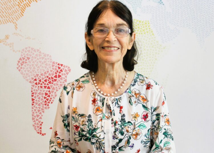 Escritora Aparecida Vines lança segundo livro (2)2