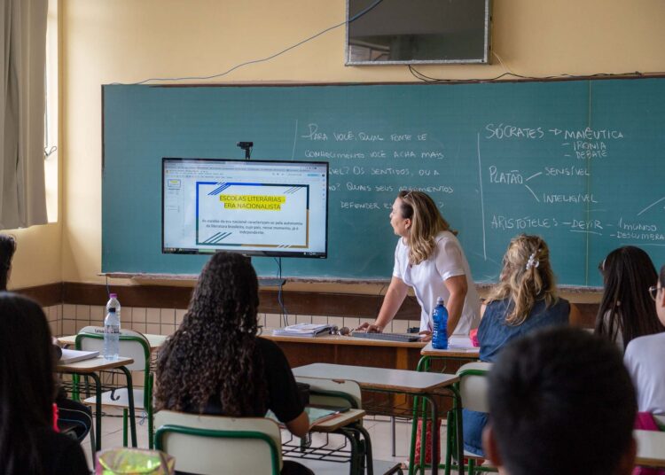 Estado de SP abre processo seletivo para a contratação de até 5 mil professores