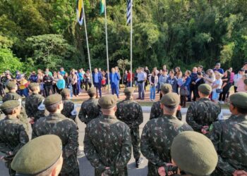 desfile cívico para celebrar o Dia 7 de Setembro