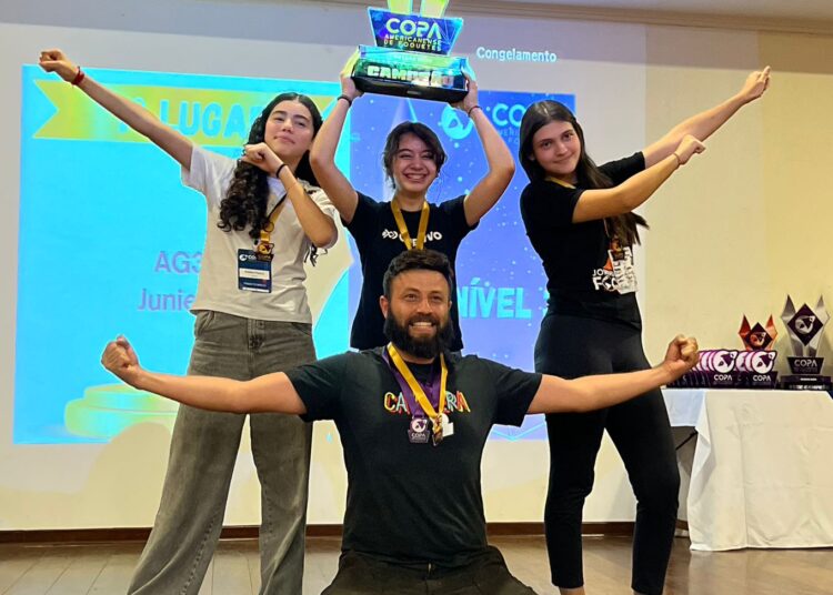 Estudantes de Itapetininga são campeãs de Copa Americanense de Foguetes