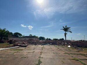 Após 75 anos Casa da Criança é demolida em Itapetininga2