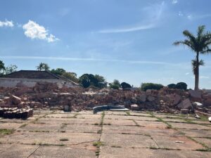 Após 75 anos Casa da Criança é demolida em Itapetininga6
