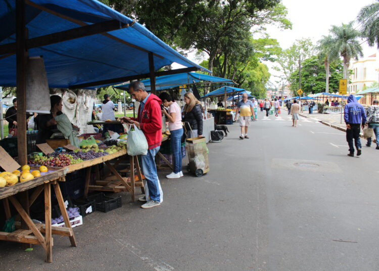 feira livre avenida peixoto gomide