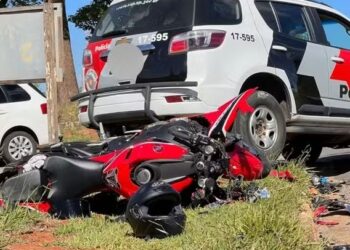 Jovem de 21 anos morre em acidente entre carro e moto em Itapetininga