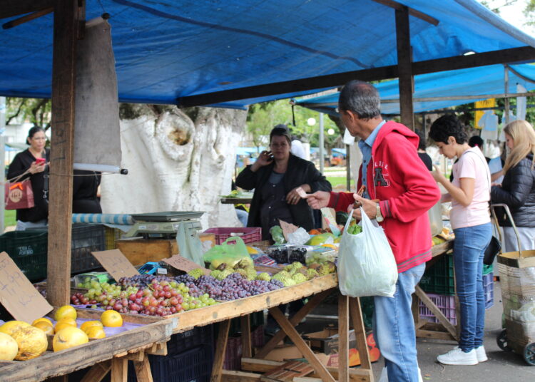 Feira livre da Praça Peixoto Gomide tem datas alteradas nos feriados de Natal e Ano Novo