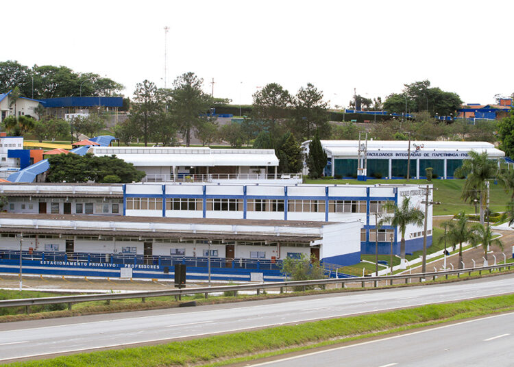 MEC desativa curso de direito da FKB