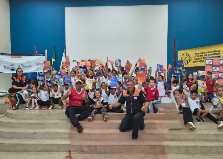 Defesa Civil de Itapetininga participa de Treinamento de Férias para 125 crianças