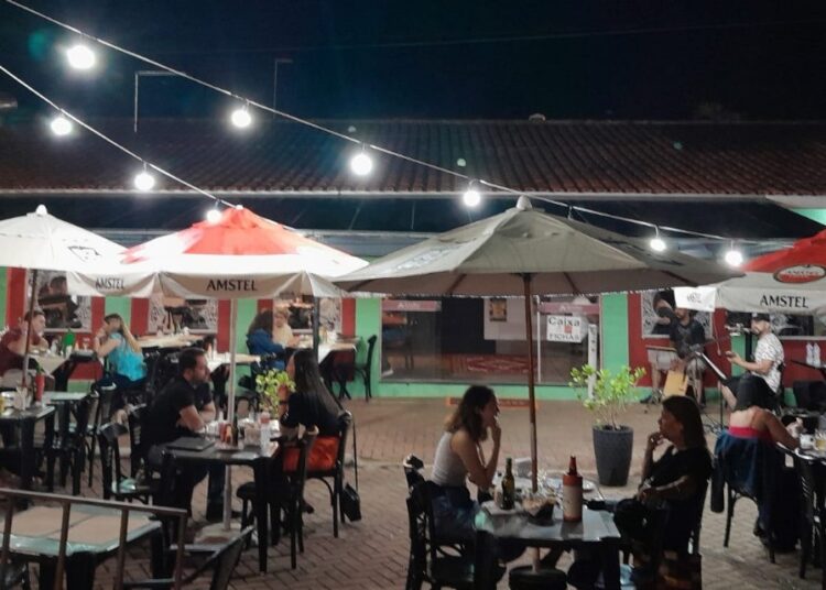 Árabe Bistrô promove evento especial de Carnaval em Itapetininga