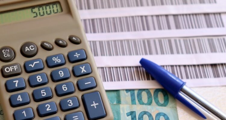 Economista dá dicas de investimentos e como organizar contas de início de ano