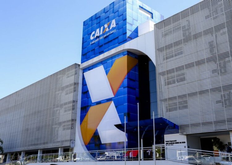 Caixa abre vagas de estágio com bolsa de até R$ 1,8 mil