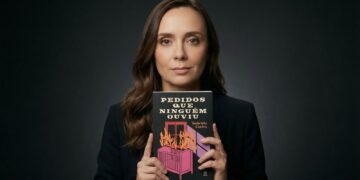 Escritora transforma vivências da maternidade atípica em livro de terror psicológico