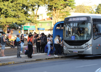 Prefeitura abre licitação de R$ 58 milhões para locação de ônibus do transporte público