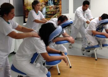 Prefeitura de Itapetininga oferece curso gratuito de massagem para capacitar mulheres