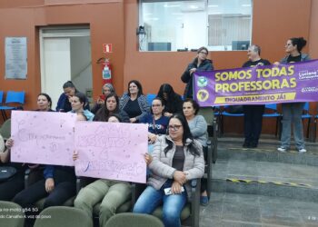 Prefeitura aciona Justiça contra possível paralisação de auxiliares da educação