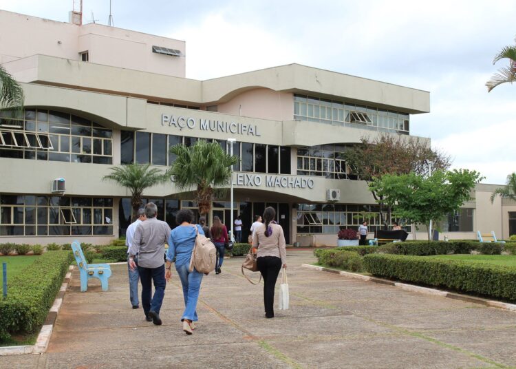 Gastos com funcionalismo público chegam a R$ 100 milhões no primeiro quadrimestre em Itapetininga