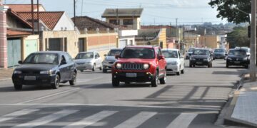 Frota de veículos cresce oito vezes mais que a população em Itapetininga